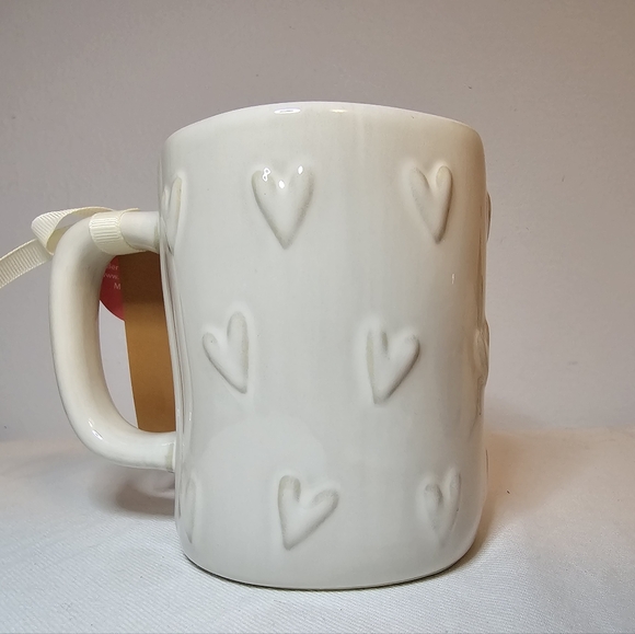 Rae Dunn Love is in the air mug NWT - Picture 2 of 4